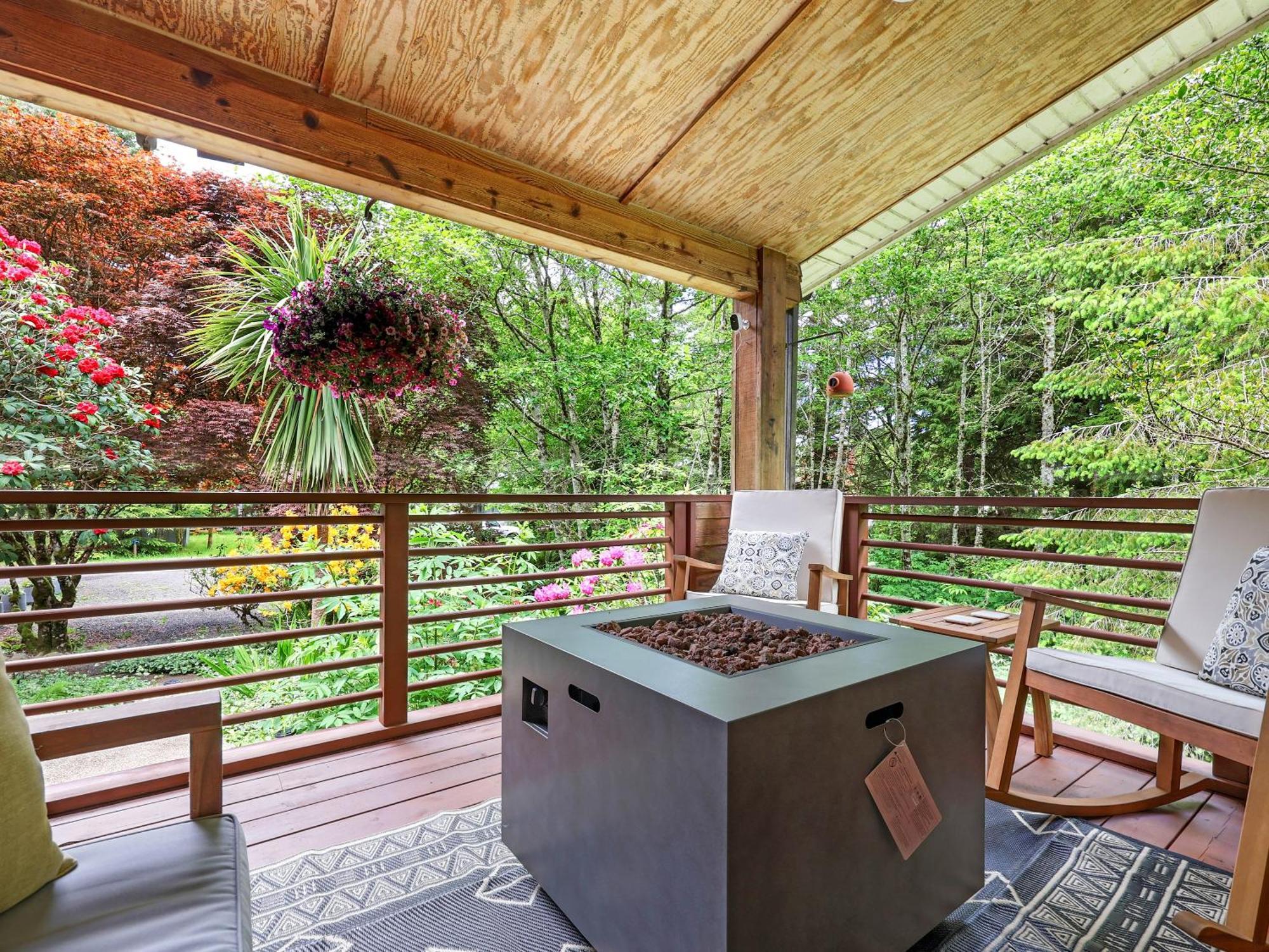 Woods Waves: Luxury Coast Cabin King Beds Pets Tillamook Kültér fotó